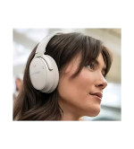 Bose Quietcomfort 45 with  Bluetooth Headset  (White Smoke, On the Ear)